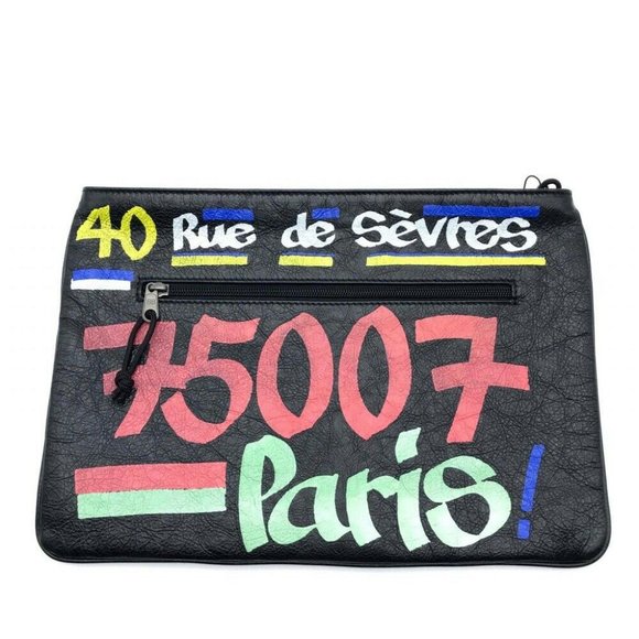 UNUSED BALENCIAGA Graffiti paint Explorer Clutch - Picture 2 of 11
